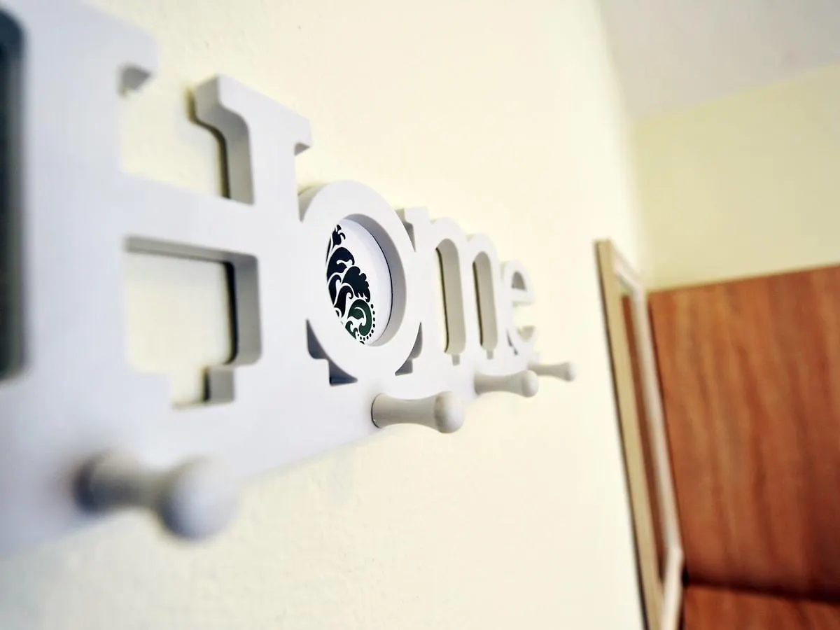 Hany'S Apartments 네아 모우다니아